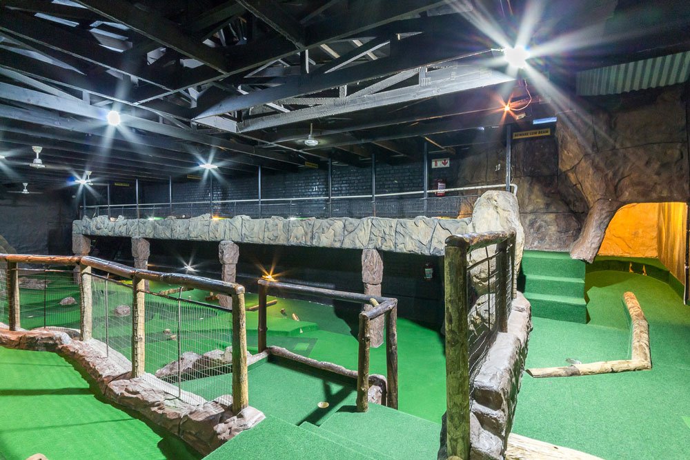Cave Golf & Scratch Patch (V&A) — photo 4
