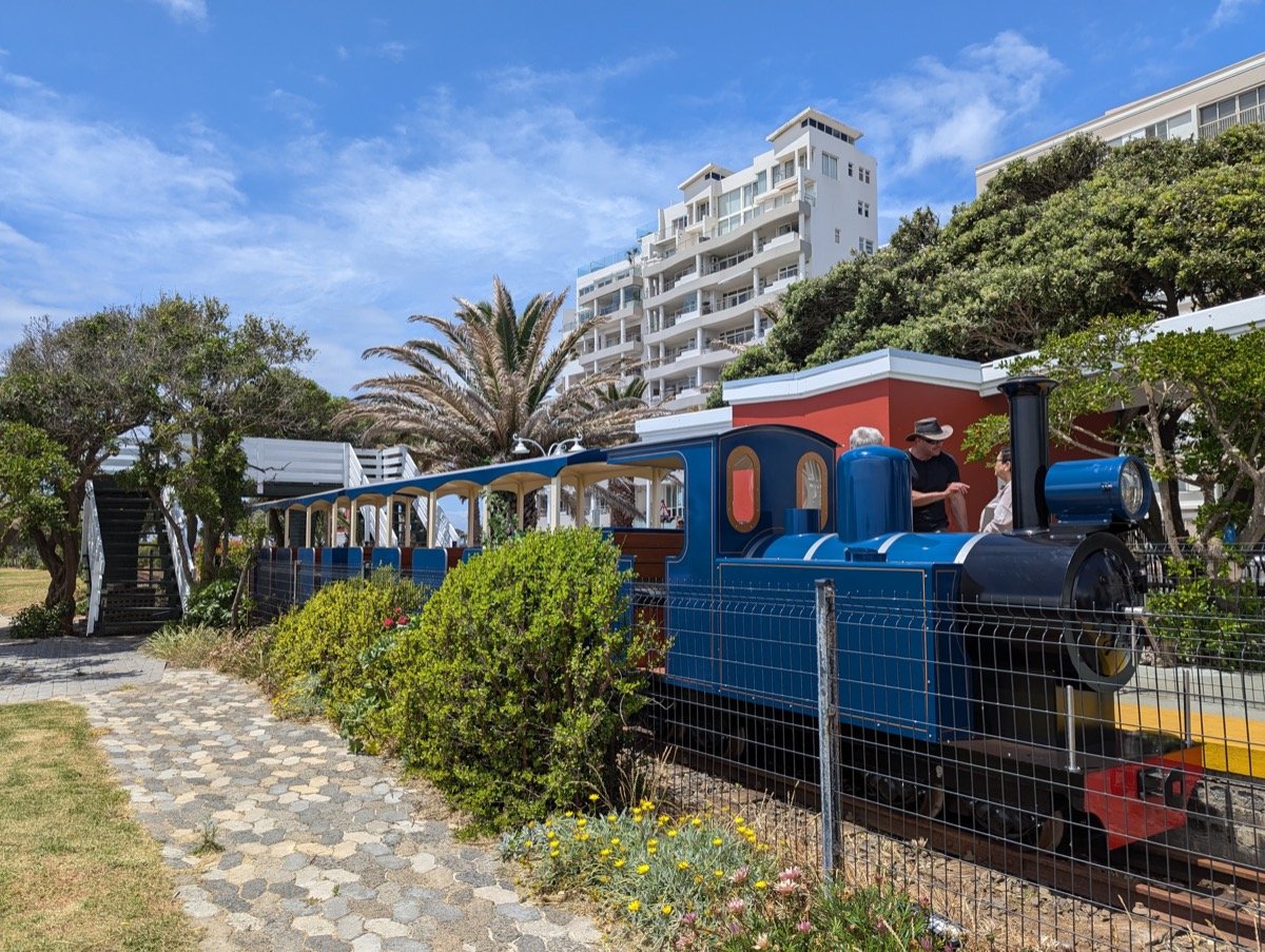 Blue Train Park — photo 2