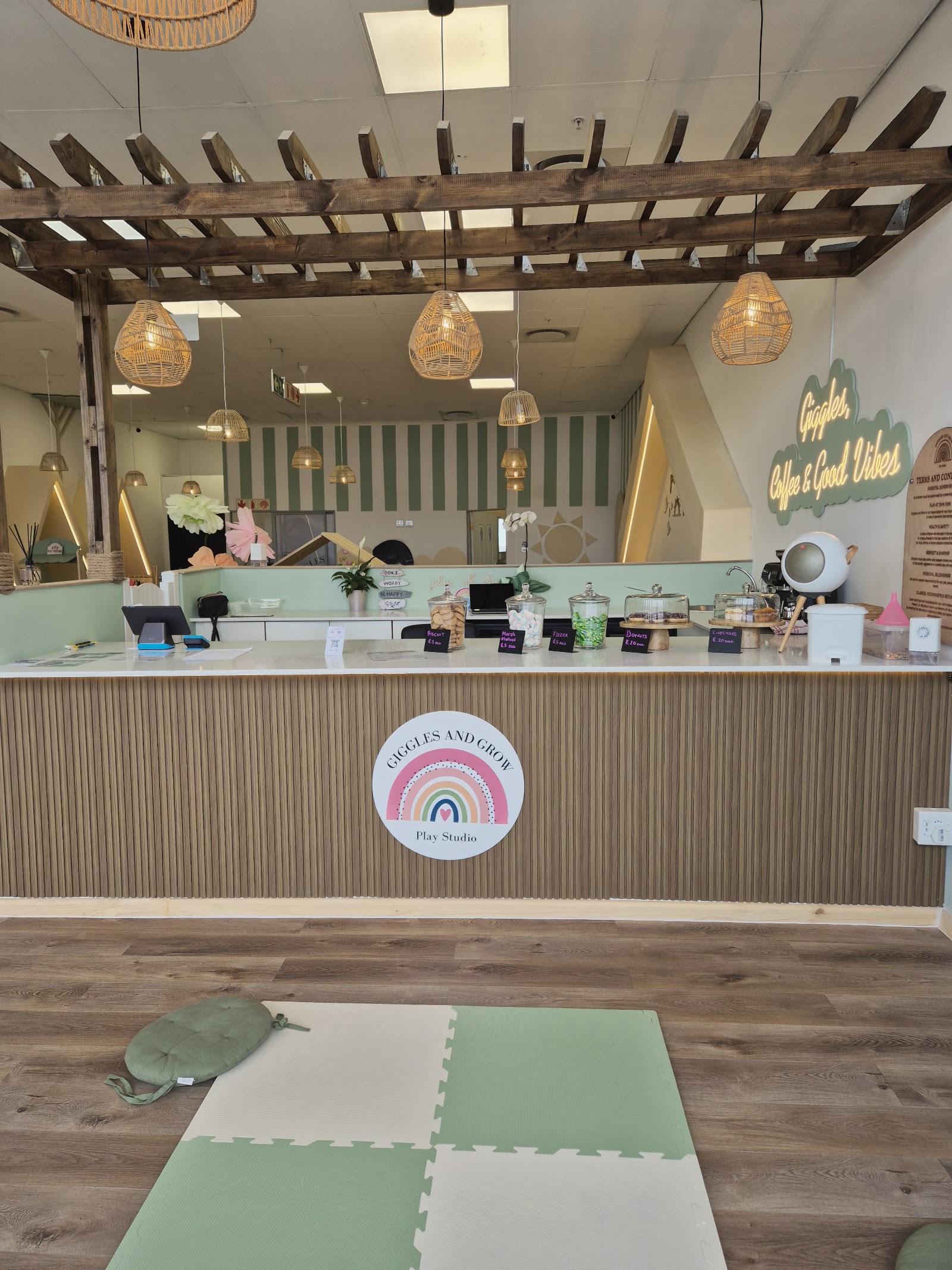 Giggles and Grow Play Studio — photo 2